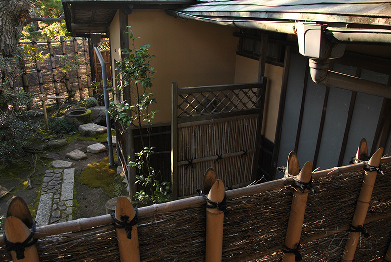 чайный домик в саду Суйкэй-эн