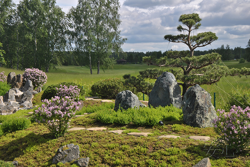 Garden of the Tiger and the Dragon