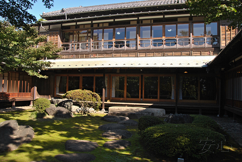 Kyu Asakura House gardens