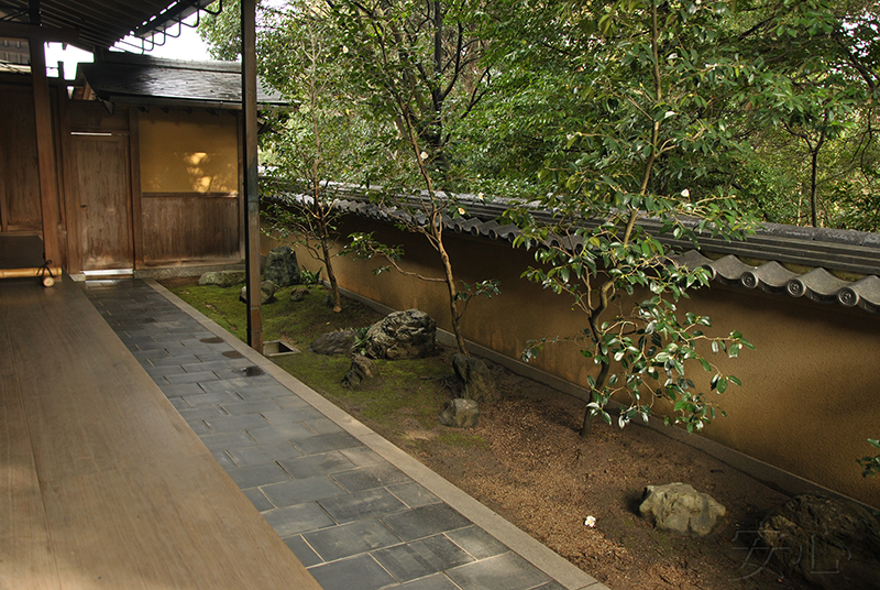 Jiko-in temple garden