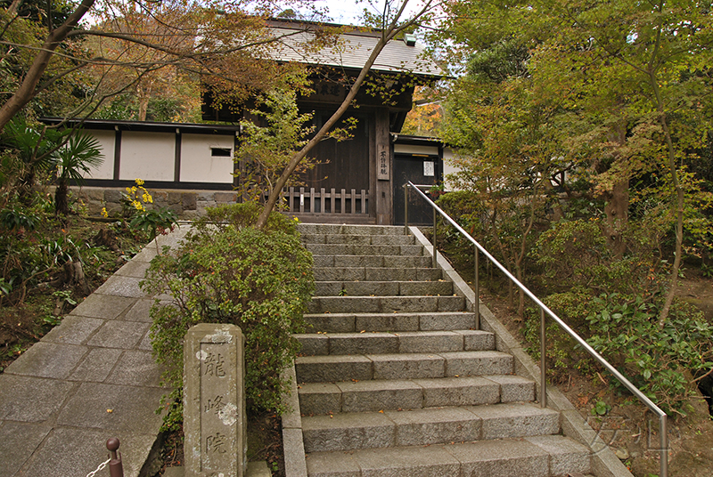 The gardens of Kencho-ji Temple