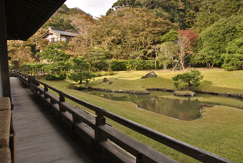 The gardens of Kencho-ji Temple