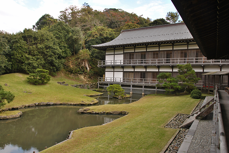 The gardens of Kencho-ji Temple