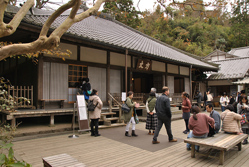 The gardens of Meigetsu-in Temple