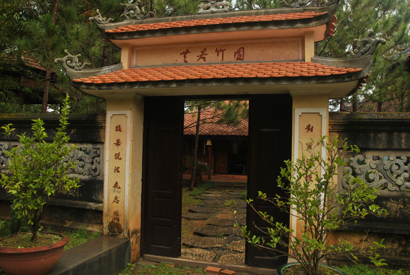  Linh Son  